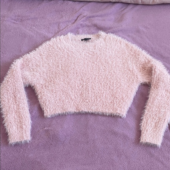 🌸🎀 SUN + MOON Light Pink Fuzzy Cropped Sweater Size L - Picture 5 of 6
